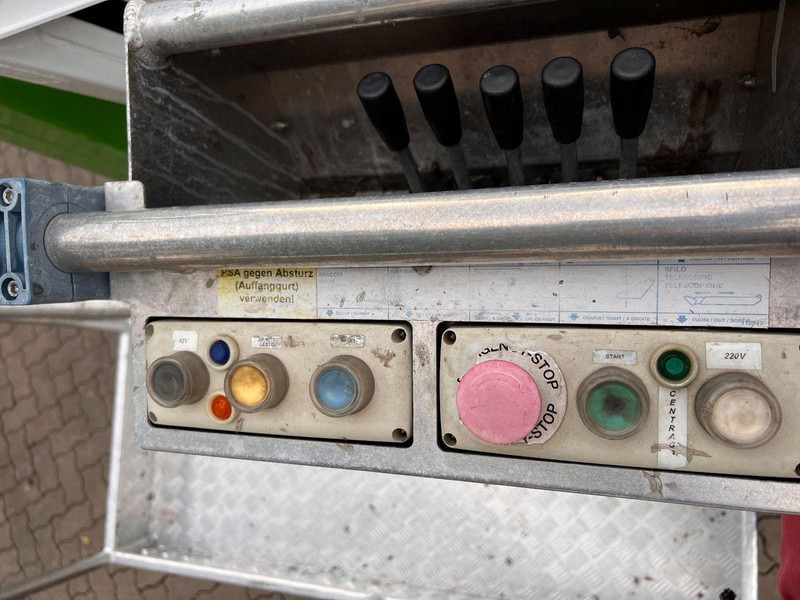 Lastbil med mandskabslift Piaggio Porter Maxxi COMET E50-2007 12 m: billede 9