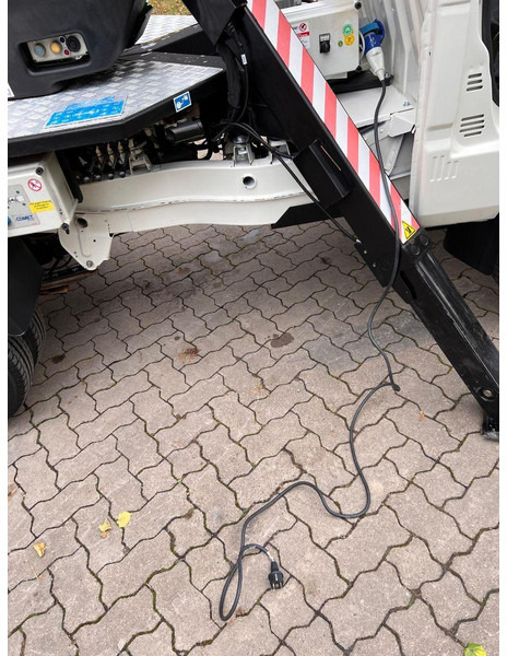 Lastbil med mandskabslift Piaggio Porter Maxxi COMET E50-2007 12 m: billede 8