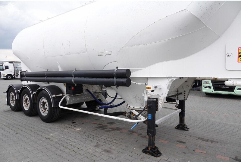 Silotrailer til transportering cement SPITZER CEMENTONACZEPA / 37 000 L / SILOS / 3 KOMORY / OSIE SAF / ALUFEL: billede 9 Silotrailer til transportering cement SPITZER CEMENTONACZEPA / 37 000 L / SILOS / 3 KOMORY / OSIE SAF / ALUFEL: billede 9