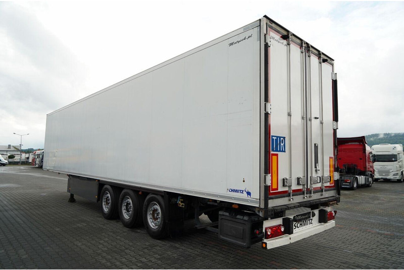 Schmitz Cargobull CHŁODNIA / THERMO KING SLX 300 / HAKÓWKA / HAKOWA / OŚ PODNOSZON - Kølevogn sættevogn: billede 4 Schmitz Cargobull CHŁODNIA / THERMO KING SLX 300 / HAKÓWKA / HAKOWA / OŚ PODNOSZON - Kølevogn sættevogn: billede 4