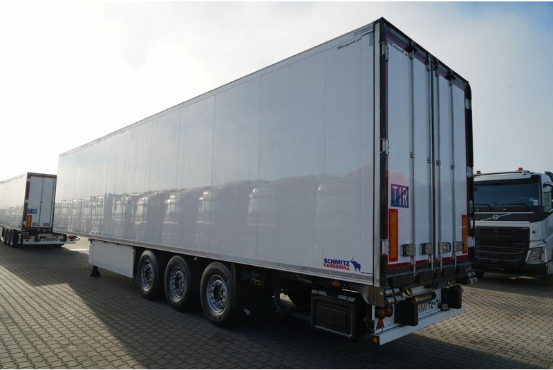 Schmitz Cargobull CHŁODNIA / THERMO KING SLX 300 / HAKÓWKA / OŚ PODNOSZONA / KOSZ - Kølevogn sættevogn: billede 3 Schmitz Cargobull CHŁODNIA / THERMO KING SLX 300 / HAKÓWKA / OŚ PODNOSZONA / KOSZ - Kølevogn sættevogn: billede 3