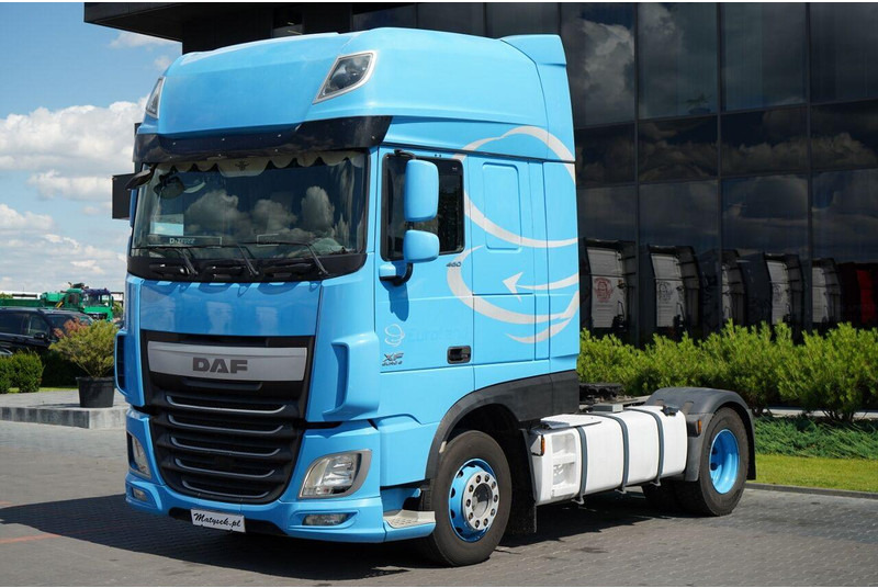 DAF XF 460 / SUPER SPACE CAB / RETARDER / EURO 6 / 2015 YEAR - Trækker: billede 2 DAF XF 460 / SUPER SPACE CAB / RETARDER / EURO 6 / 2015 YEAR - Trækker: billede 2