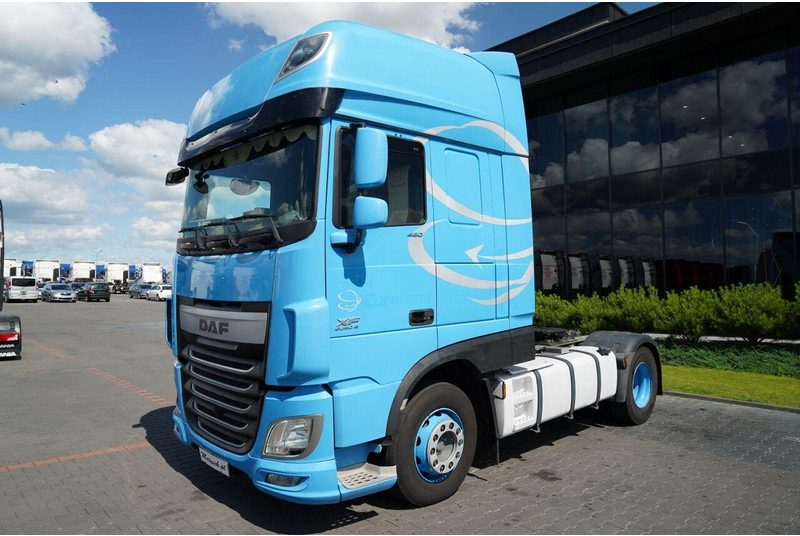 DAF XF 460 / SUPER SPACE CAB / RETARDER / EURO 6 / 2015 YEAR - Trækker: billede 4 DAF XF 460 / SUPER SPACE CAB / RETARDER / EURO 6 / 2015 YEAR - Trækker: billede 4