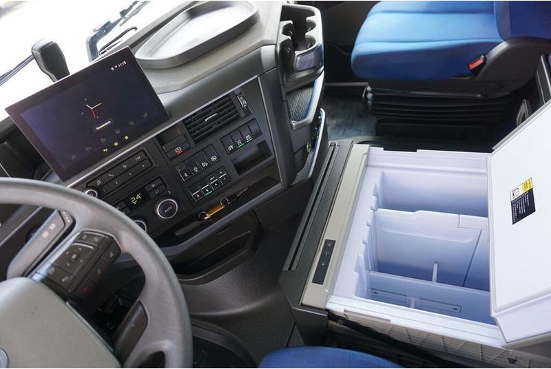 Trækker Volvo FH / 500 / I – SAVE / XL / EURO 6 / ACC / I -COOL / NOWY MODEL: billede 10 Trækker Volvo FH / 500 / I – SAVE / XL / EURO 6 / ACC / I -COOL / NOWY MODEL: billede 10