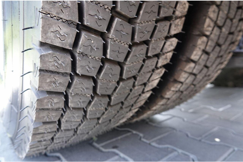 Trækker Volvo FH 500 / NISKA KABINA / PO ZŁOTYM KONTRAKCIE SERWISOWYM / OPONY: billede 19