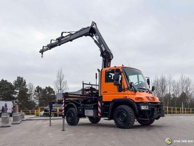 Unimog Mercedes-Benz UNIMOG U300 4x4 HIAB 122 D-3 CRANE - 2-hjulet traktor: billede 3 Unimog Mercedes-Benz UNIMOG U300 4x4 HIAB 122 D-3 CRANE - 2-hjulet traktor: billede 3