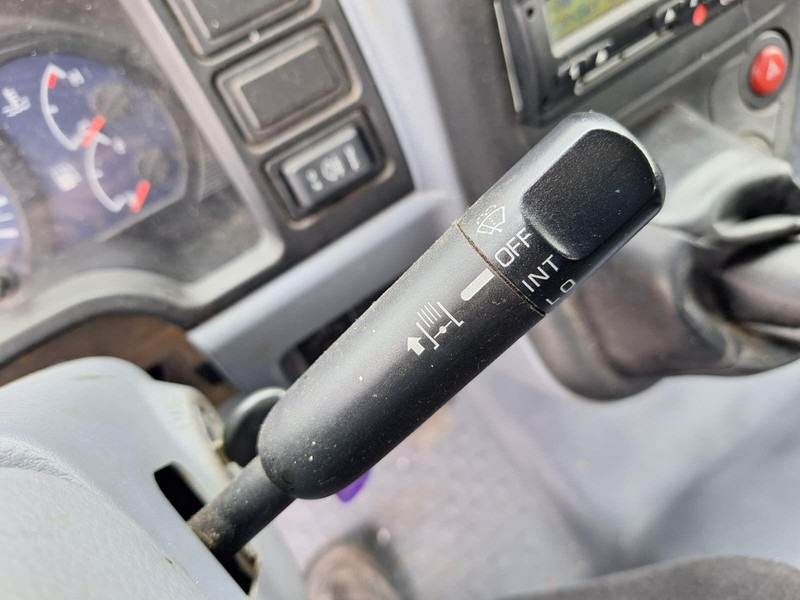 Varebil Mitsubishi Canter 3,0 d BE Clixtar Trekker + Veldhuizen BE Clixtar Pritsch: billede 12