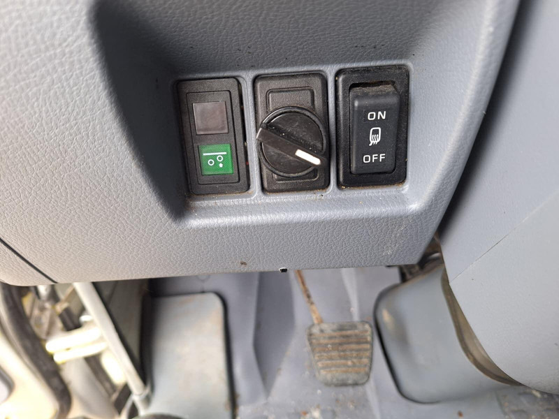 Varebil Mitsubishi Canter 3,0 d BE Clixtar Trekker + Veldhuizen BE Clixtar Pritsch: billede 17