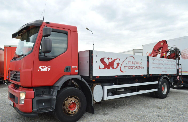 Volvo FE 18.320 FLATBED CRANE - Lastbil med lad, Lastbil med kran: billede 2 Volvo FE 18.320 FLATBED CRANE - Lastbil med lad, Lastbil med kran: billede 2