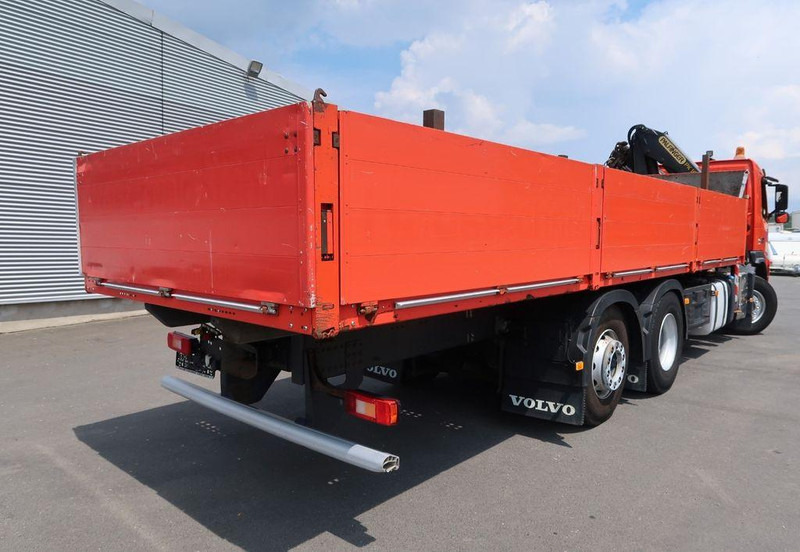 Volvo FM 330 6x2 - Lastbil med lad, Lastbil med kran: billede 5 Volvo FM 330 6x2 - Lastbil med lad, Lastbil med kran: billede 5