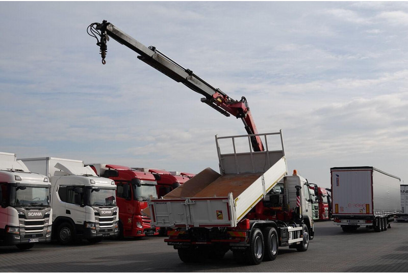 Volvo FMX 370 / 6X4 / WYWROTKA + HDS FASSI F165XP / MAX UDŹWIG 5200KG - Tipvogn lastbil: billede 4 Volvo FMX 370 / 6X4 / WYWROTKA + HDS FASSI F165XP / MAX UDŹWIG 5200KG - Tipvogn lastbil: billede 4