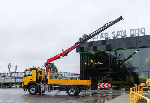 Volvo FMX330 4x4 FASSI F135A2.23 Crane Kran - Lastbil med lad, Lastbil med kran: billede 2 Volvo FMX330 4x4 FASSI F135A2.23 Crane Kran - Lastbil med lad, Lastbil med kran: billede 2