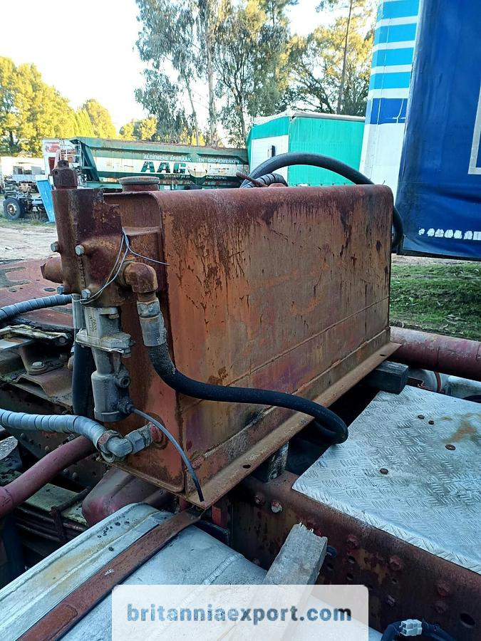 Trækker IVECO Eurotech 440E38 | Full Springs | Euro 2 | Hydraulics | Hub Reduction: billede 16