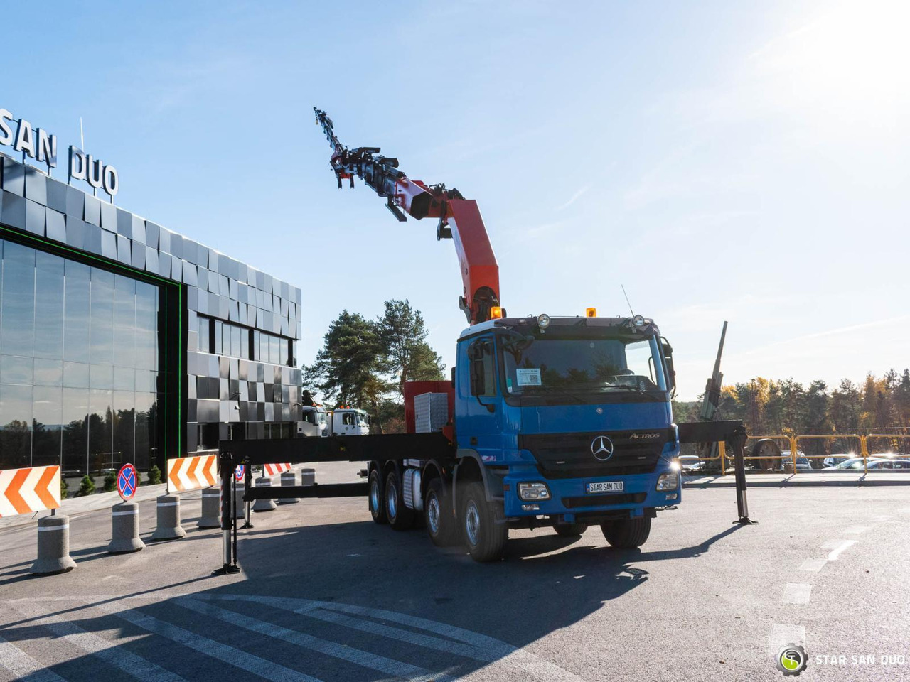 - Lastbil med kran: billede 4 - Lastbil med kran: billede 4