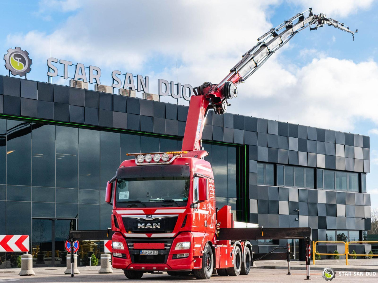 - Lastbil med kran: billede 4 - Lastbil med kran: billede 4