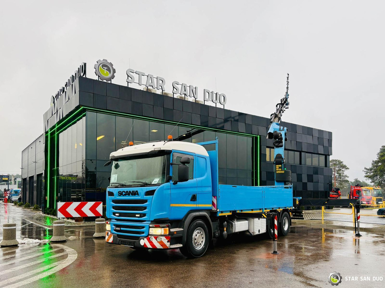 - Lastbil med kran: billede 2 - Lastbil med kran: billede 2