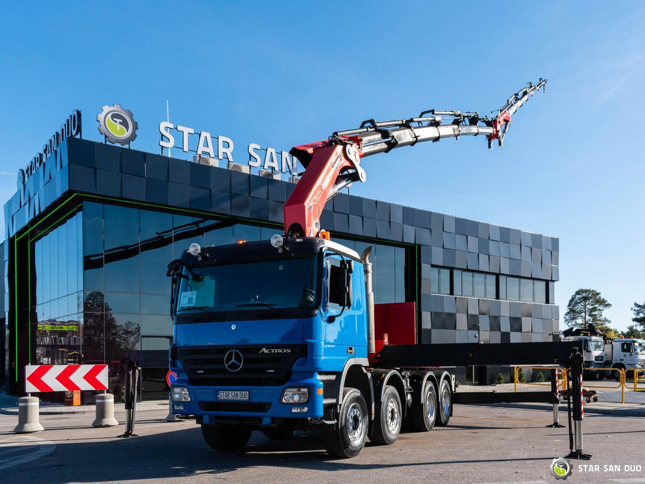 - Lastbil med kran: billede 3 - Lastbil med kran: billede 3