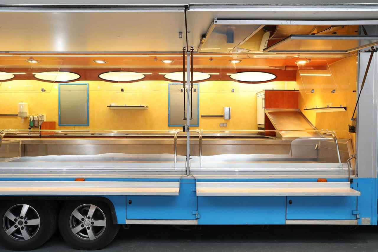 Wochenmarktmobil Tamhart - Fødevarer lastbil: billede 4 Wochenmarktmobil Tamhart - Fødevarer lastbil: billede 4