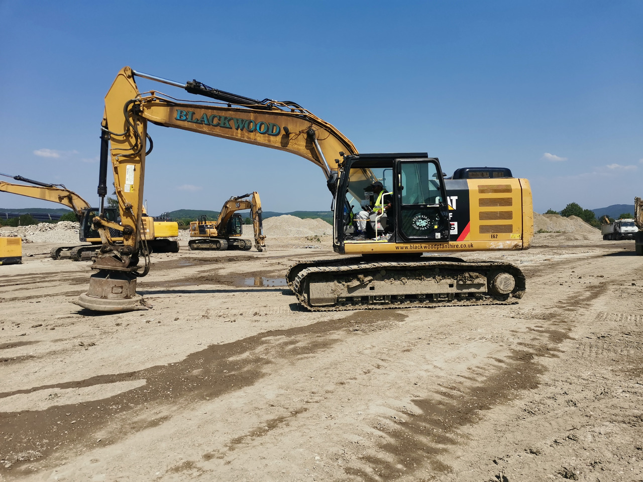 CATERPILLAR 320 F - Bæltegravemaskine: billede 1 CATERPILLAR 320 F - Bæltegravemaskine: billede 1