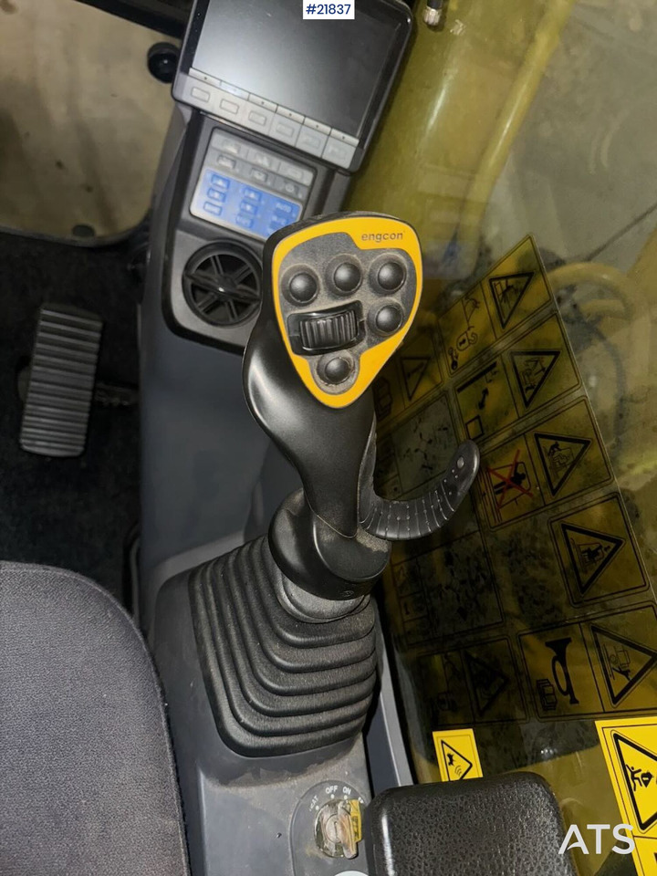 Bæltegravemaskine Komatsu PC240LC-11E0 Beltegraver m/ Rotortilt og Pusseskuffe: billede 21 Bæltegravemaskine Komatsu PC240LC-11E0 Beltegraver m/ Rotortilt og Pusseskuffe: billede 21