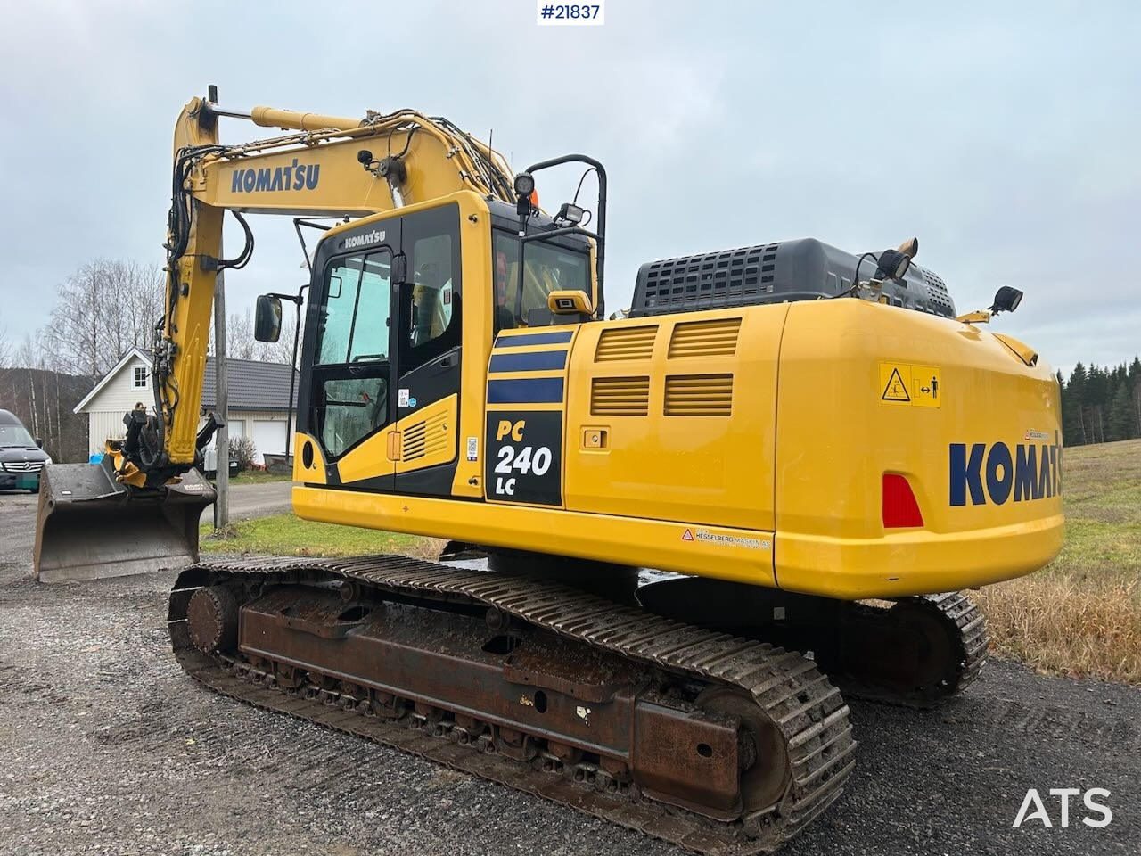 Komatsu PC240LC-11E0 Beltegraver m/ Rotortilt og Pusseskuffe - Bæltegravemaskine: billede 2 Komatsu PC240LC-11E0 Beltegraver m/ Rotortilt og Pusseskuffe - Bæltegravemaskine: billede 2