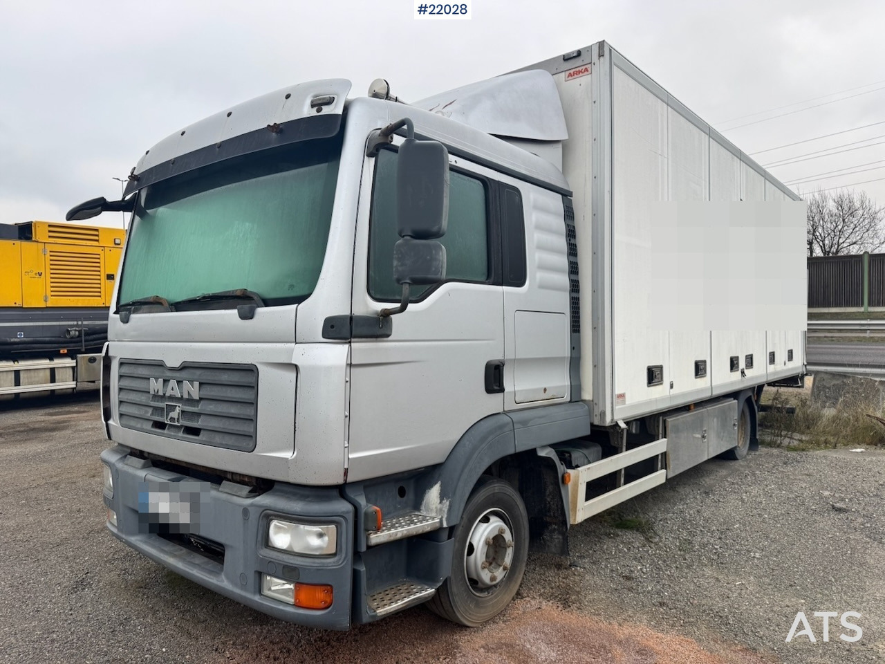 MAN 2008 MAN TGL 12.210 4x2 Skapbil m/ full sideåpning - Lastbil varevogn: billede 1 MAN 2008 MAN TGL 12.210 4x2 Skapbil m/ full sideåpning - Lastbil varevogn: billede 1