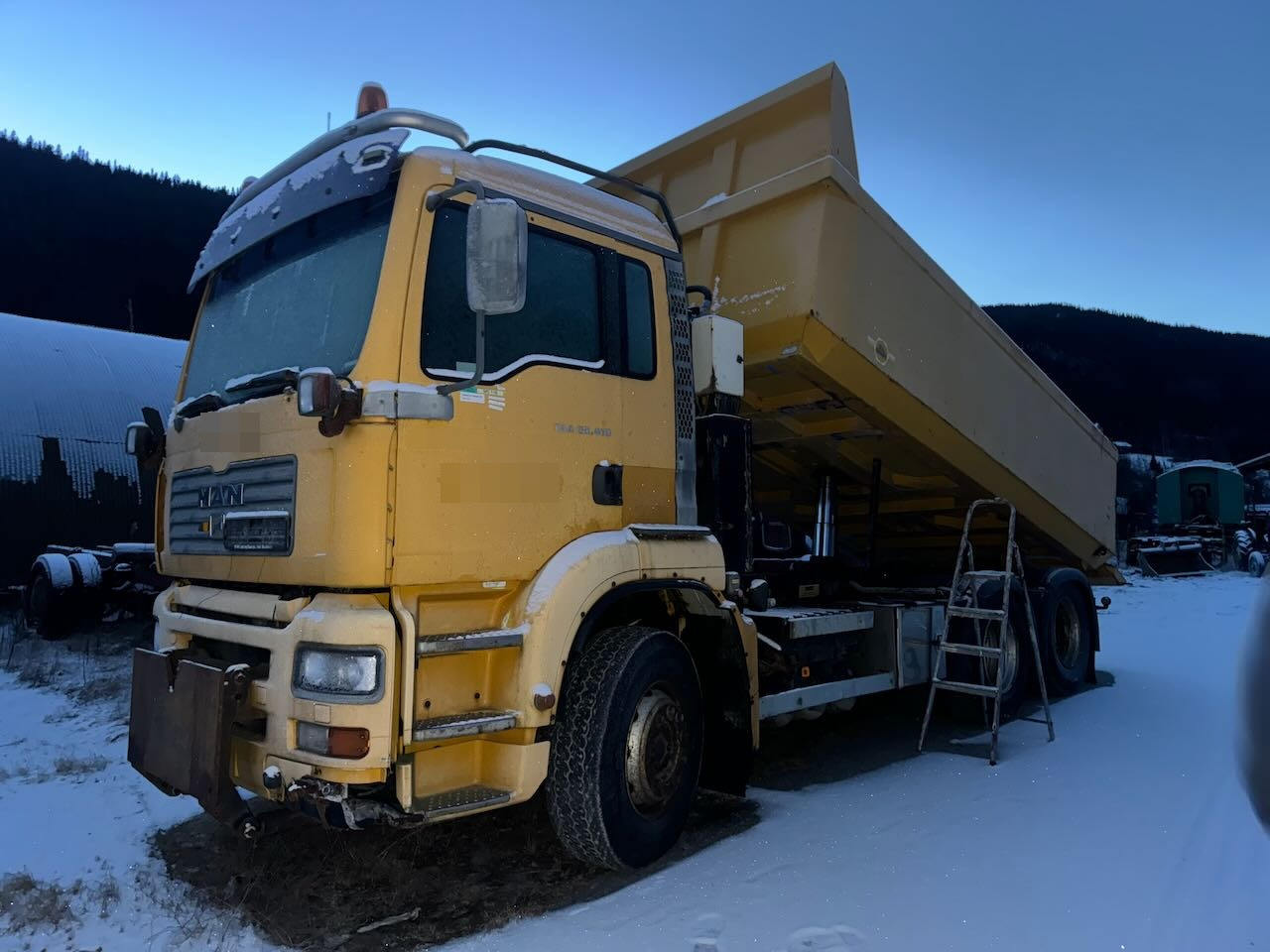 MAN TGA 28.410 6x2 Brøyterigget Tippbil. Rep objekt. - Tipvogn lastbil: billede 2 MAN TGA 28.410 6x2 Brøyterigget Tippbil. Rep objekt. - Tipvogn lastbil: billede 2