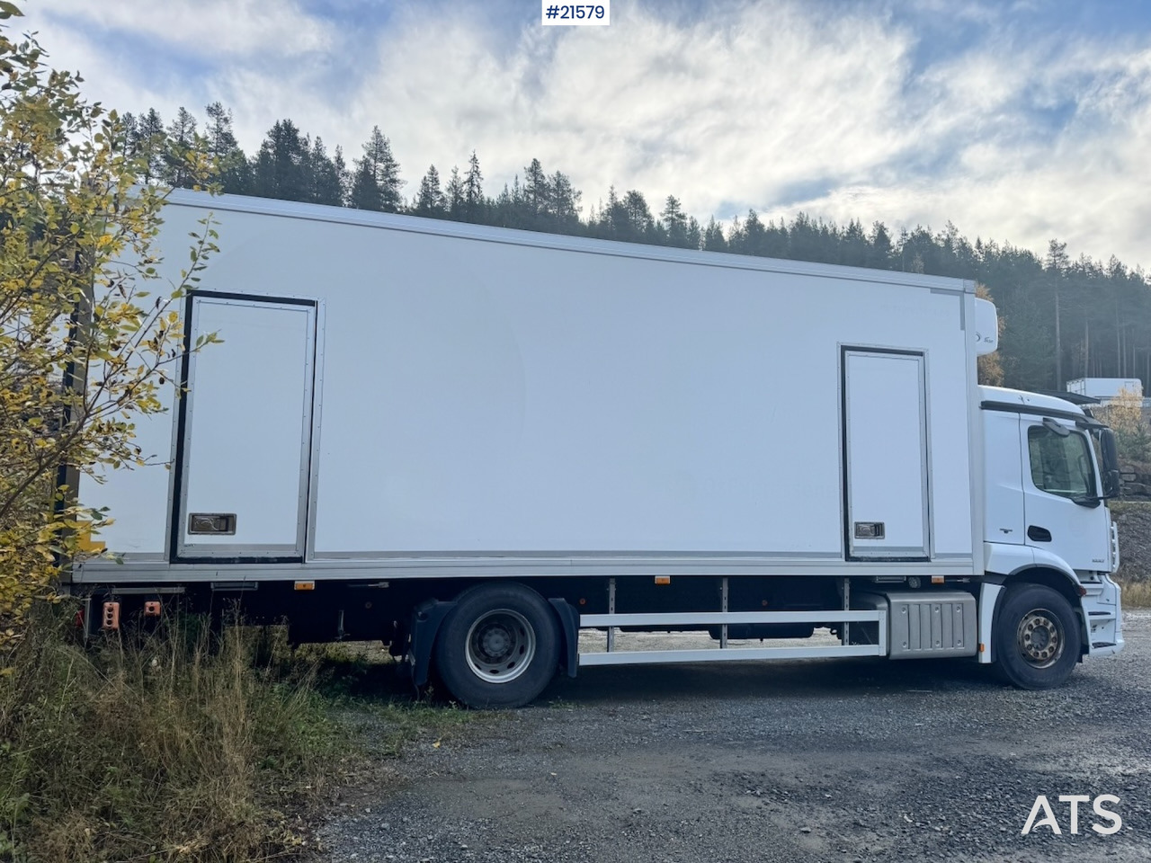 Mercedes-Benz Antos 1832 m/ Full sideåpning og Kjøl/frys. - Lastbil varevogn: billede 4 Mercedes-Benz Antos 1832 m/ Full sideåpning og Kjøl/frys. - Lastbil varevogn: billede 4
