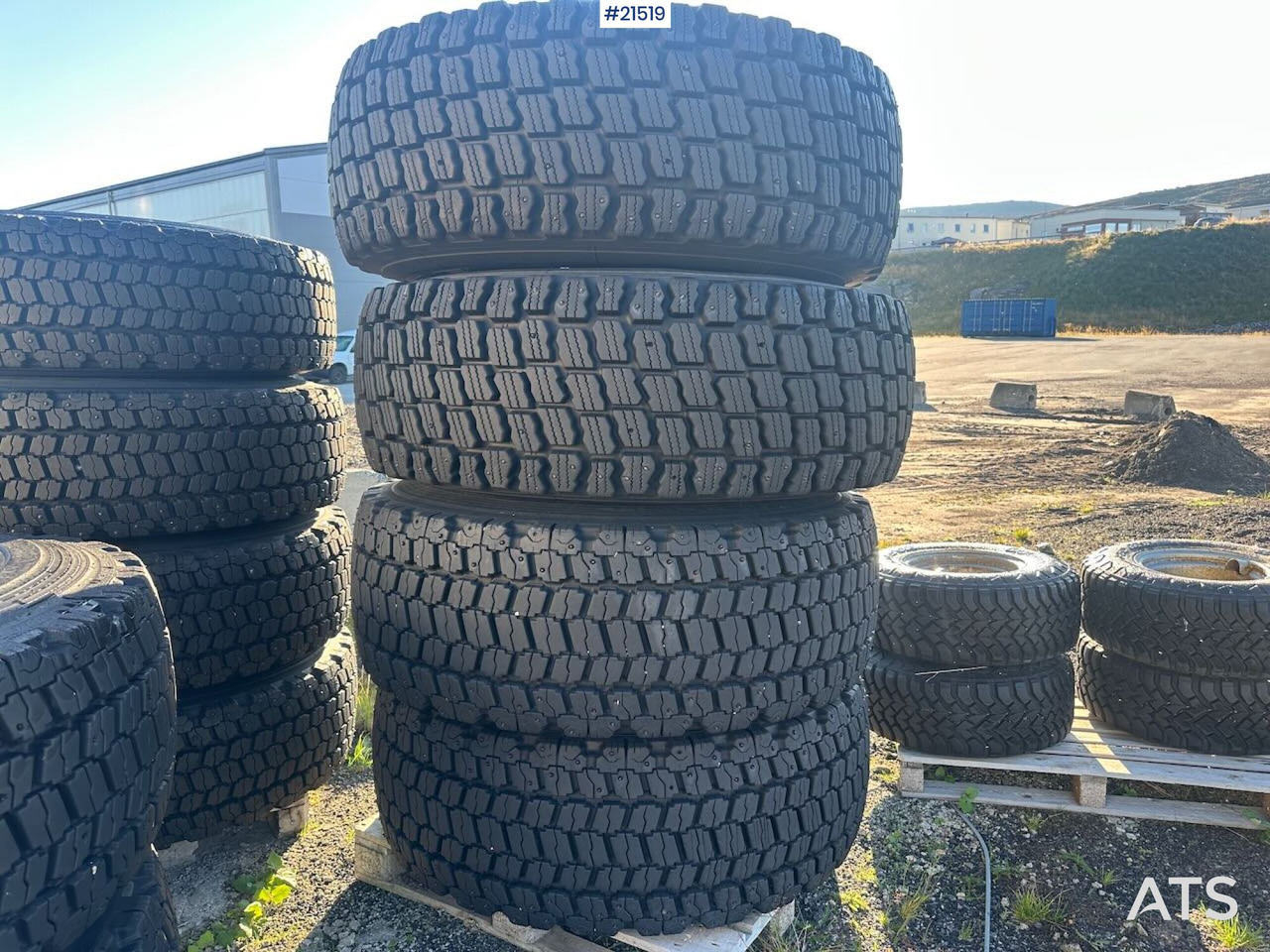 Triangle hjullaster dekk på felg til Volvo L110 hjullaster - Dæk for Entreprenørmaskin: billede 3 Triangle hjullaster dekk på felg til Volvo L110 hjullaster - Dæk for Entreprenørmaskin: billede 3