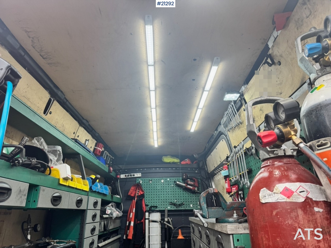 Leje en Mercedes sprinter 516CDI Mercedes sprinter 516CDI: billede 25 Leje en Mercedes sprinter 516CDI Mercedes sprinter 516CDI: billede 25