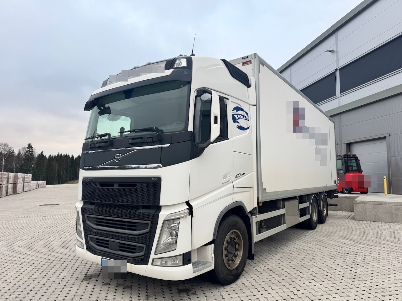 Volvo 2015 Volvo FH420 6x2 Skapbil. Eu-godkjent. SE VIDEO - Lastbil varevogn: billede 1 Volvo 2015 Volvo FH420 6x2 Skapbil. Eu-godkjent. SE VIDEO - Lastbil varevogn: billede 1