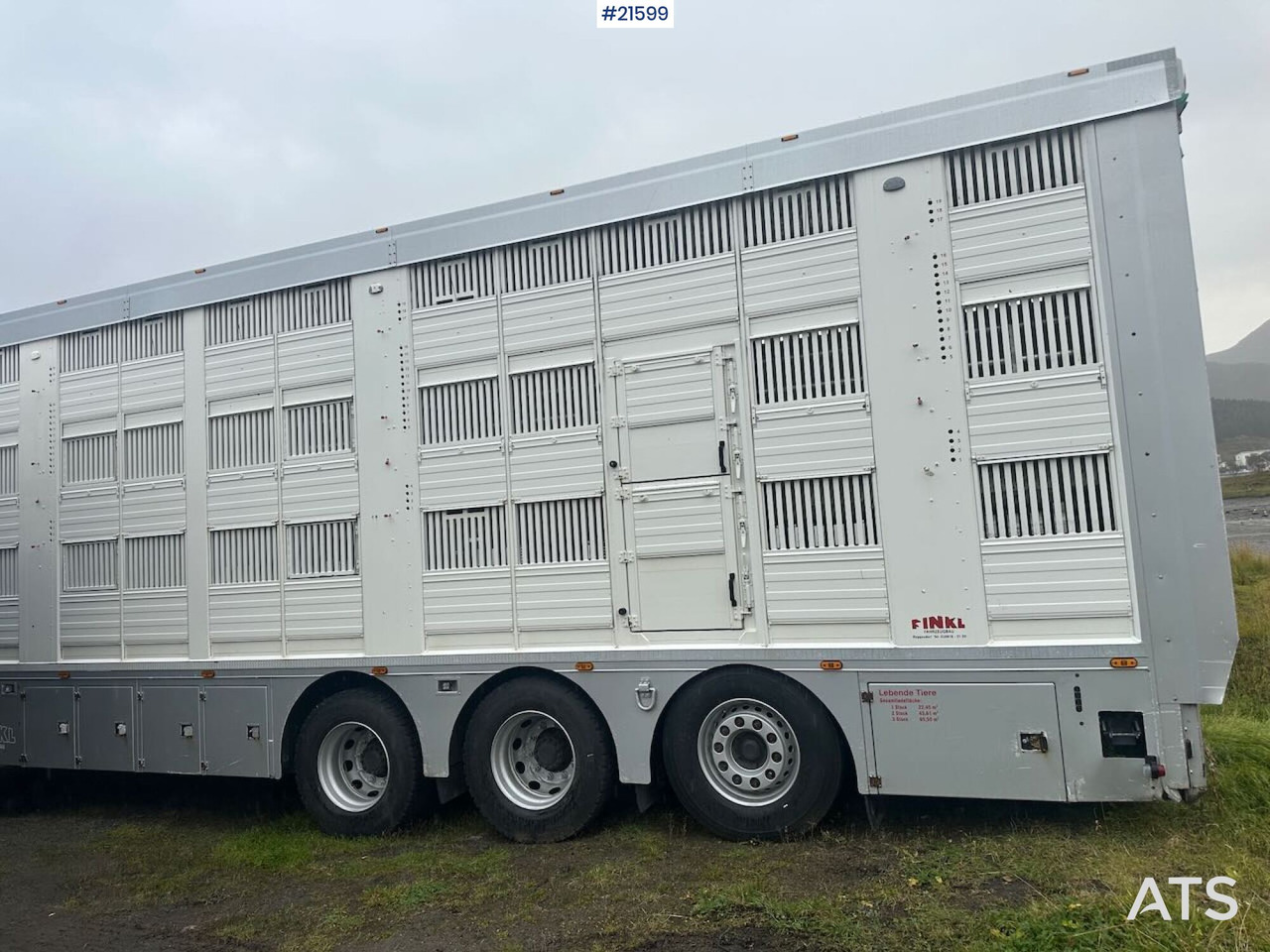 Volvo 540 8x4 dyrebil m/ Finkl påbygg, onspot og godkjent til 225 dyr - Veetransport lastbil: billede 5 Volvo 540 8x4 dyrebil m/ Finkl påbygg, onspot og godkjent til 225 dyr - Veetransport lastbil: billede 5