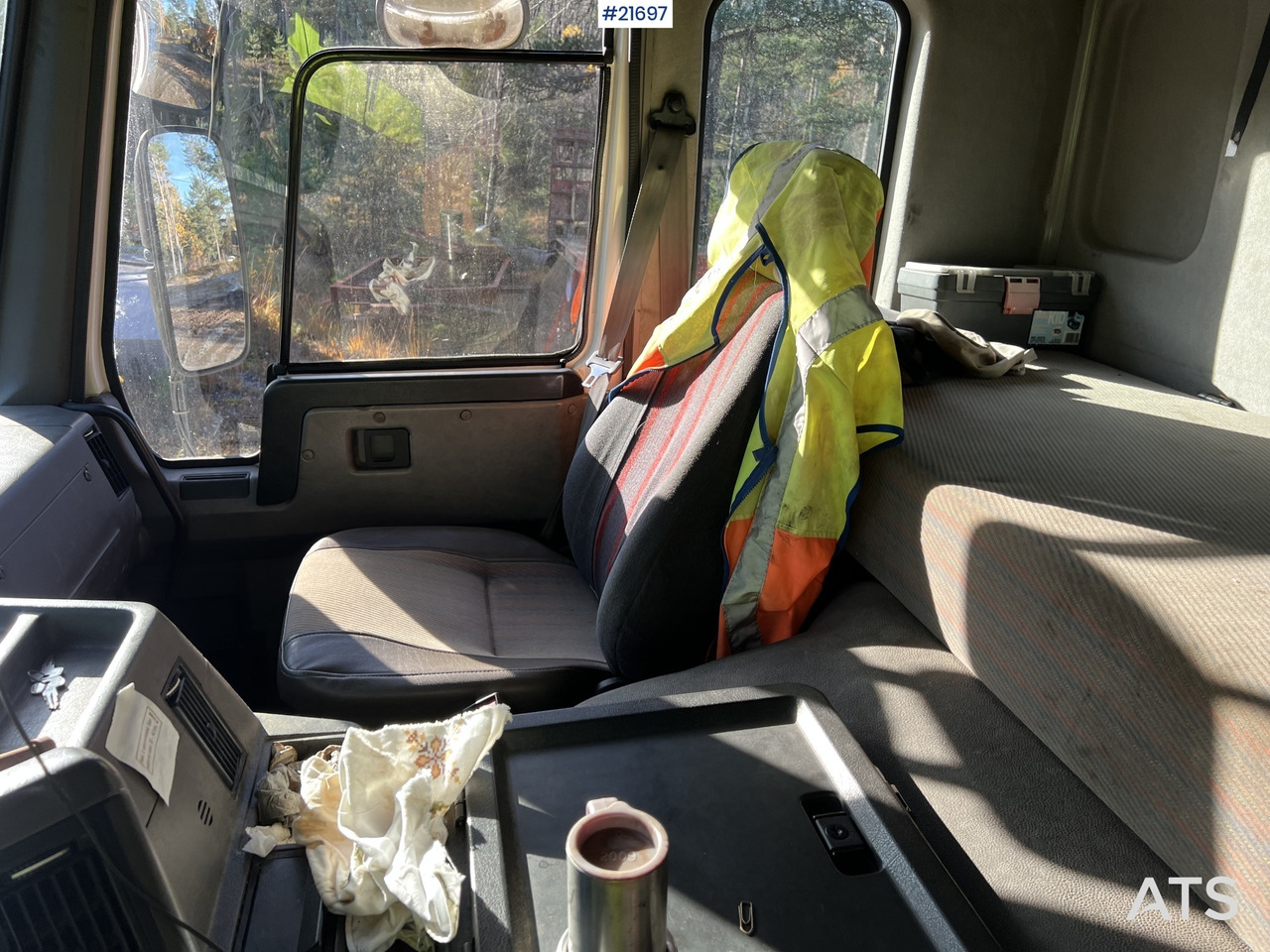 Leje en Volvo FH12 6x2 Tippbil Volvo FH12 6x2 Tippbil: billede 38 Leje en Volvo FH12 6x2 Tippbil Volvo FH12 6x2 Tippbil: billede 38