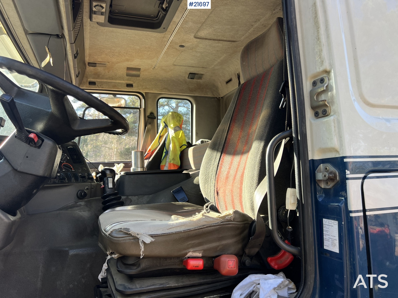 Leje en Volvo FH12 6x2 Tippbil Volvo FH12 6x2 Tippbil: billede 37 Leje en Volvo FH12 6x2 Tippbil Volvo FH12 6x2 Tippbil: billede 37