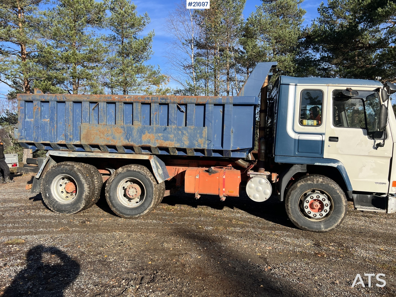 Leje en Volvo FH12 6x2 Tippbil Volvo FH12 6x2 Tippbil: billede 13 Leje en Volvo FH12 6x2 Tippbil Volvo FH12 6x2 Tippbil: billede 13