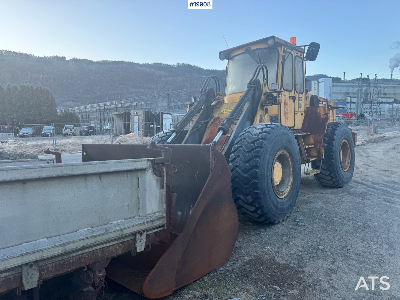 Volvo L90 Hjullaster m/ Skuffe - Gummihjulslæsser: billede 1 Volvo L90 Hjullaster m/ Skuffe - Gummihjulslæsser: billede 1