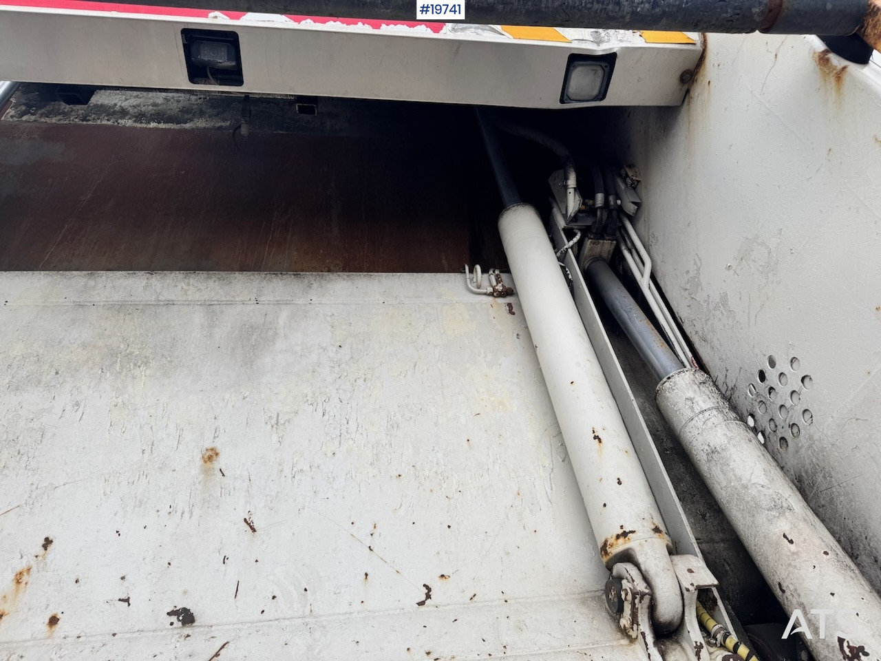 Leje en Volvo Volvo FE340 Renovasjonsbil m/ NTM påbygg Volvo Volvo FE340 Renovasjonsbil m/ NTM påbygg: billede 21 Leje en Volvo Volvo FE340 Renovasjonsbil m/ NTM påbygg Volvo Volvo FE340 Renovasjonsbil m/ NTM påbygg: billede 21