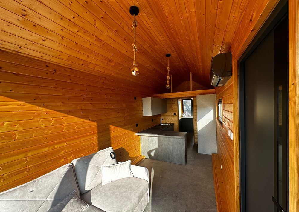 Boro Drewniany DOMEK MOBILNY na przyczepie 7,5m x 2,5m - Campingvogn: billede 3 Boro Drewniany DOMEK MOBILNY na przyczepie 7,5m x 2,5m - Campingvogn: billede 3