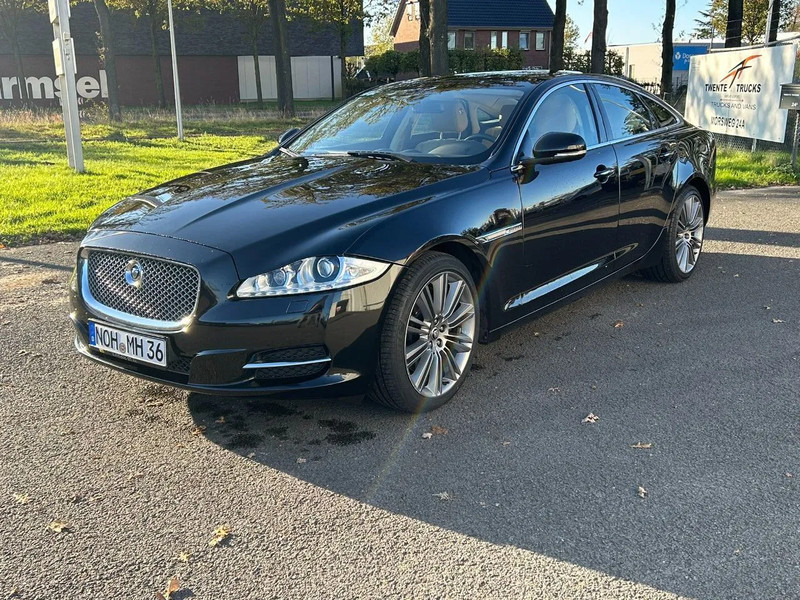 Jaguar XJ 3.0 V6D 275 PK /AUTOM / PANO DAK / VOL LEDER / MERIDAN / EXPORT PRICE - Sedan: billede 3 Jaguar XJ 3.0 V6D 275 PK /AUTOM / PANO DAK / VOL LEDER / MERIDAN / EXPORT PRICE - Sedan: billede 3
