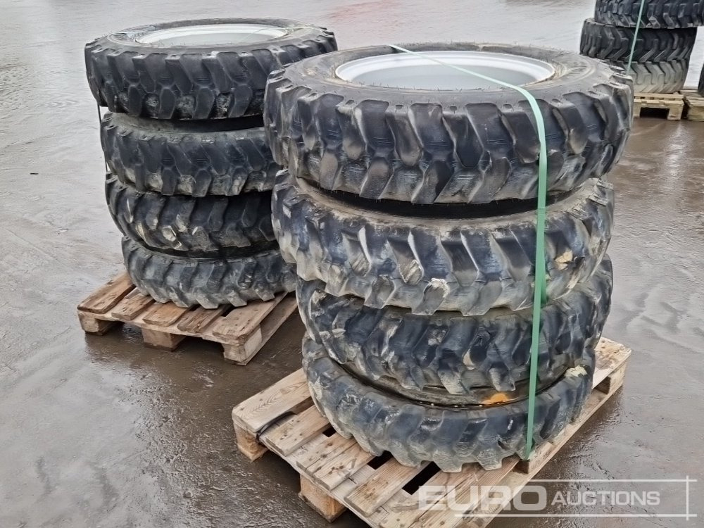 Alliance 8.25-20 Tyres with Rims (4 of) - Dæk: billede 3 Alliance 8.25-20 Tyres with Rims (4 of) - Dæk: billede 3