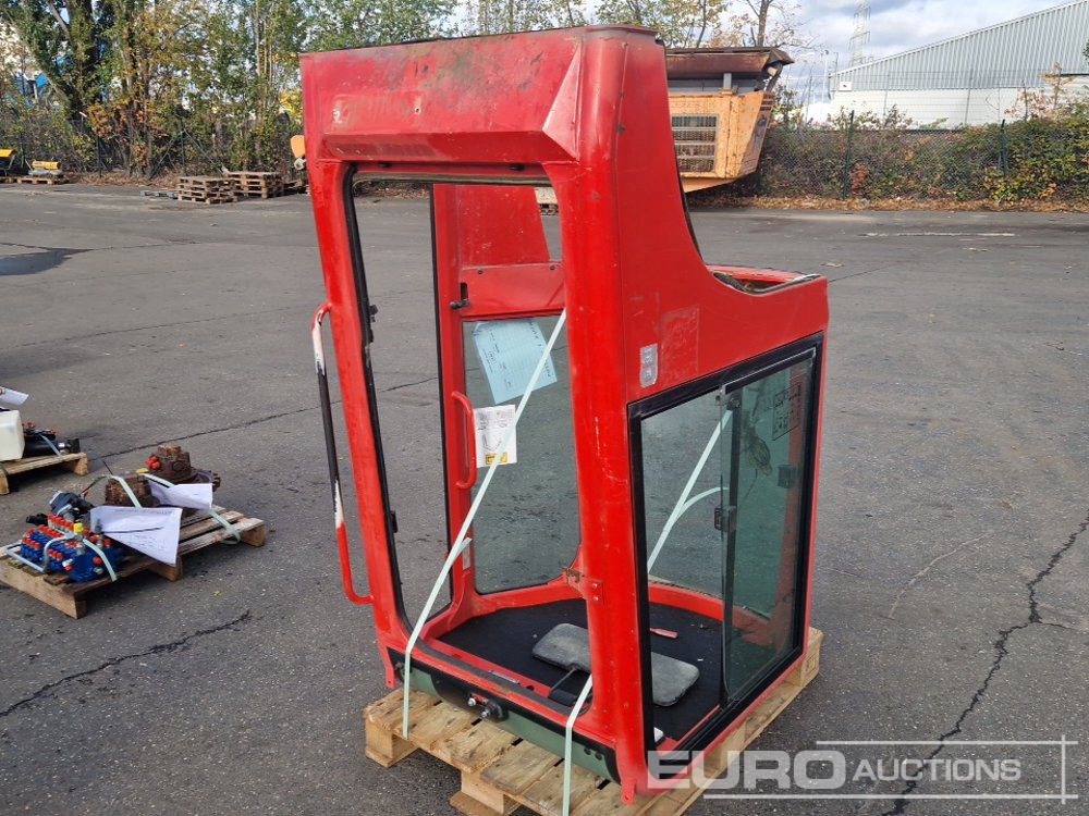 Cabin to suit Yanmar VIO20-4 - Reservedel for Gravemaskine: billede 2 Cabin to suit Yanmar VIO20-4 - Reservedel for Gravemaskine: billede 2