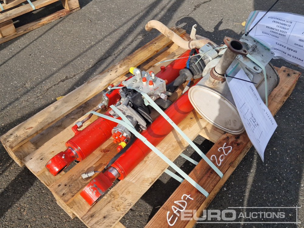 Spare Parts, Cylinder, Joysticks, Hydraulic Parts, Exhaust to suit Volvo ECR50D - Reservedel for Gravemaskine: billede 2 Spare Parts, Cylinder, Joysticks, Hydraulic Parts, Exhaust to suit Volvo ECR50D - Reservedel for Gravemaskine: billede 2