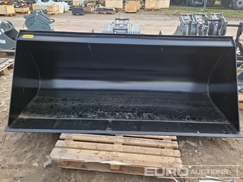 Unused Strickland 90" Front Loading Bucket to suit Manitou Telehandler - Skovl: billede 5 Unused Strickland 90" Front Loading Bucket to suit Manitou Telehandler - Skovl: billede 5