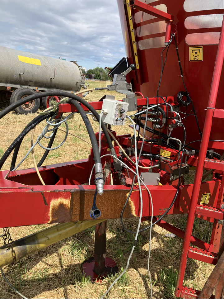 BVL Futtermischwagen V-Mix 18 2S - Fuldfoderblander: billede 3 BVL Futtermischwagen V-Mix 18 2S - Fuldfoderblander: billede 3