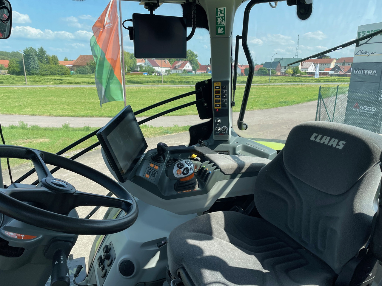 Claas Axion 870 CMATIC - Traktor: billede 4 Claas Axion 870 CMATIC - Traktor: billede 4