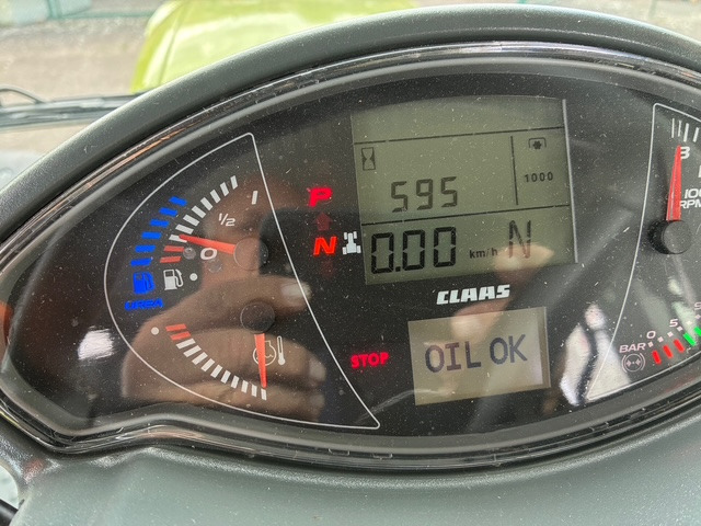 Claas Axion 870 CMATIC - Traktor: billede 2 Claas Axion 870 CMATIC - Traktor: billede 2