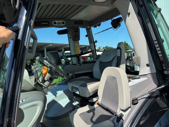 Deutz-Fahr Agrotron 6215 TTV Warrior-RTK - Traktor: billede 2 Deutz-Fahr Agrotron 6215 TTV Warrior-RTK - Traktor: billede 2