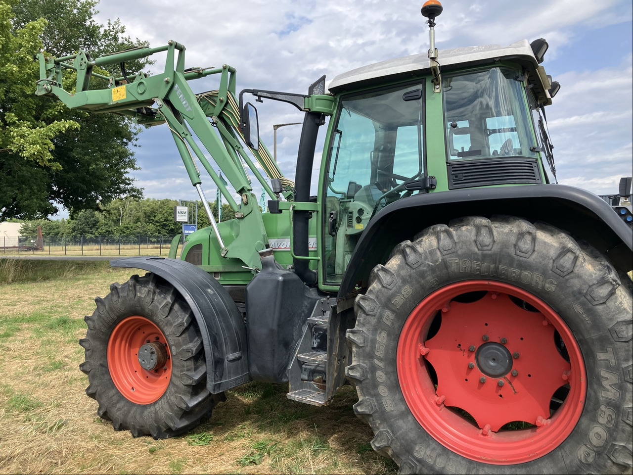 Fendt 712 COM1 - Traktor: billede 2 Fendt 712 COM1 - Traktor: billede 2