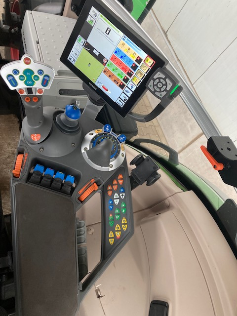 Fendt 828 Vario S4 Profi - Traktor: billede 3 Fendt 828 Vario S4 Profi - Traktor: billede 3