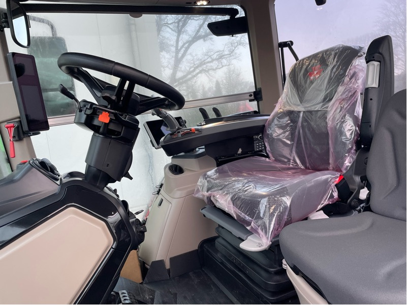 Massey Ferguson 8S.305 Dyna-VT EXCLUSIVE - Traktor: billede 2 Massey Ferguson 8S.305 Dyna-VT EXCLUSIVE - Traktor: billede 2